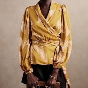 Banana Republic | Satin Wrap Top Size Large